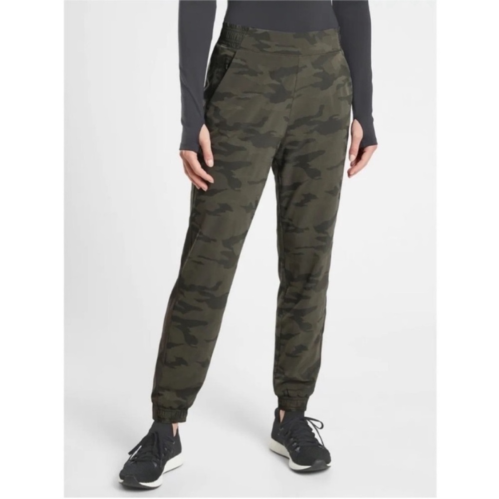 Athleta Brooklyn Lined Jogger pants green olive camo lux relaxed fit stretch - Picture 1 of 8